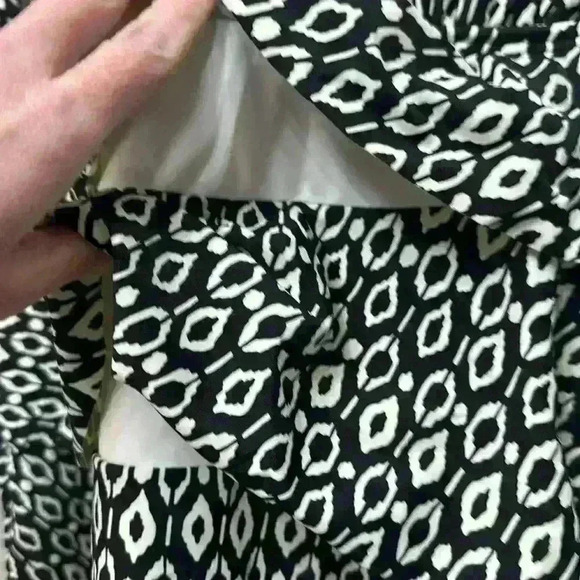 Island Eacape Woman 2X Tiered Underwire Tankini Top Item# 8I - Picture 3 of 5